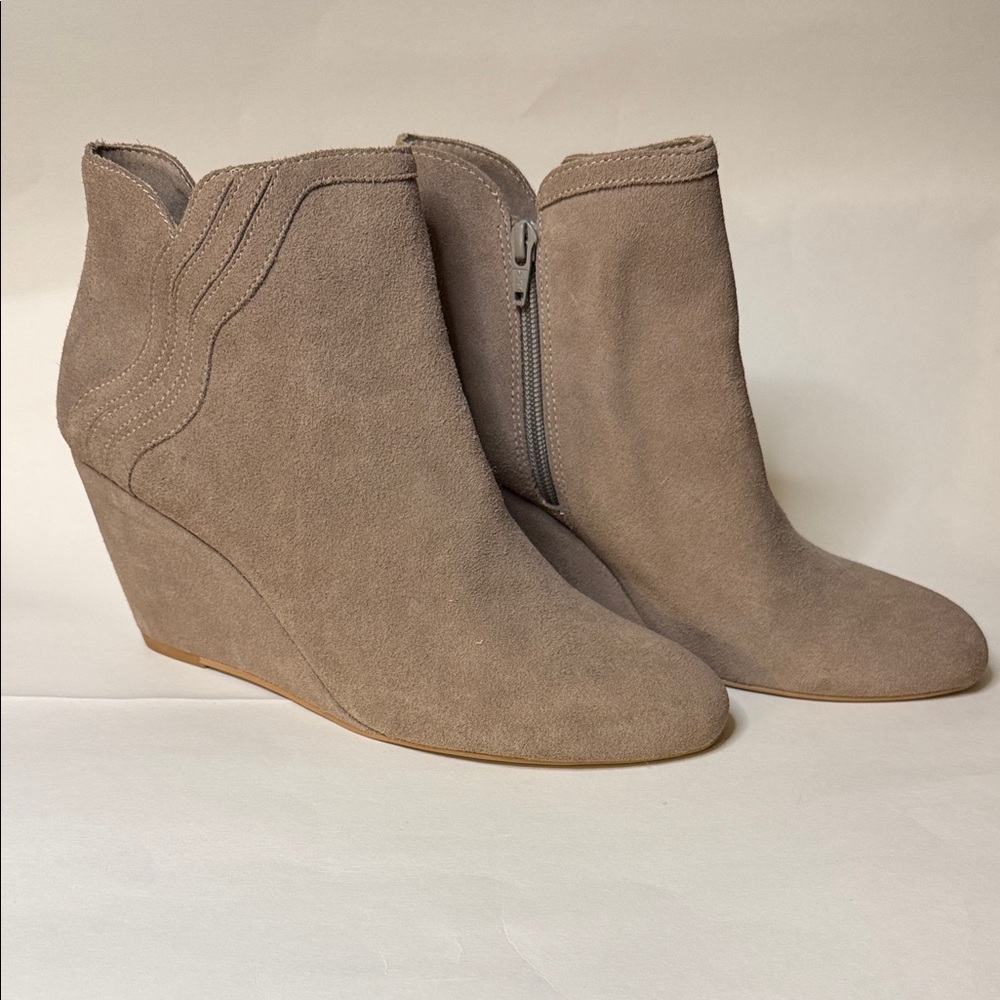 Seychelles Taupe Wedge Ankle Boots